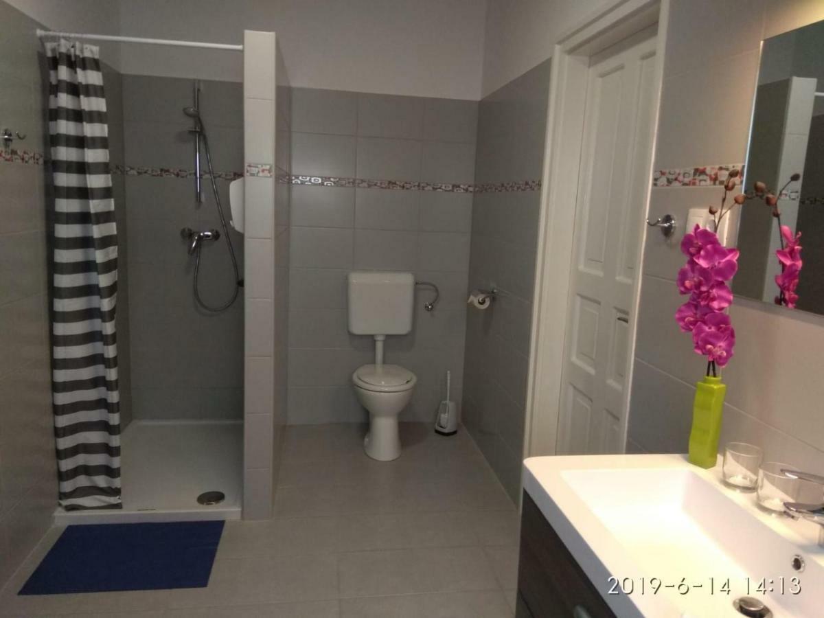 Ferienwohnung Fueredi Haz Apartman Ödenburg Exterior foto